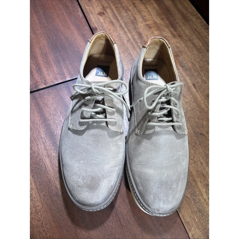 Johnston & Murphy McGuffey Plain Toe Men 8.5 Wide Tan Sheepskin shoes.